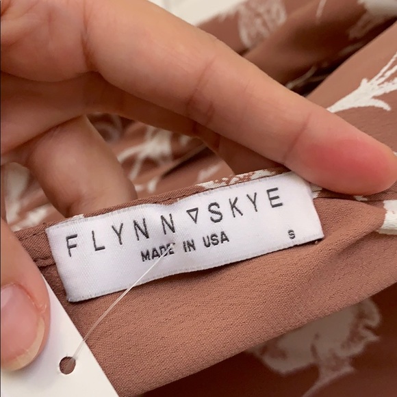 NWT Flynn Skye Leah Mini Dress in a Rose Sz Small - Picture 3 of 6